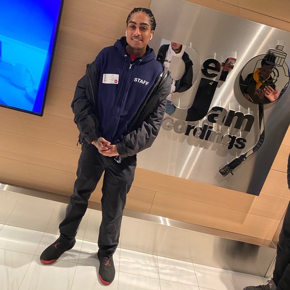 Meet your Posher, Wesley - Picture 1 of 1